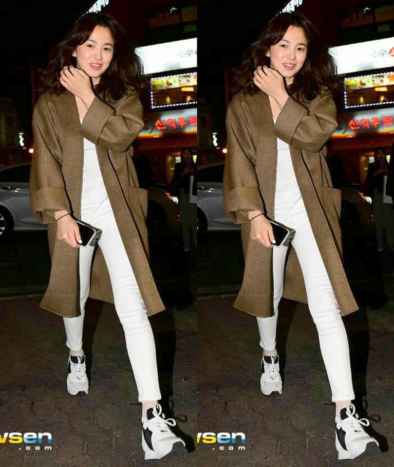 Siapa yanvg tak terpesona dengan Song Hye Kyo, artis berusia 37 tahun ini tetap tampi imut meski tak muda lagi.