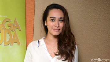 Artis yang Cerai Diam-diam, Bikin Kaget Netizen