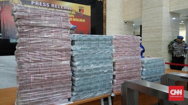 Sejumlah LSM meminta pemerintah untuk membuka laporan keuangan sejumlah BUMN agar korupsi di tubuh perusahaan pelat merah bisa diatasi.