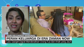 VIDEO: Gadget, Menjauhkan Yang Dekat?