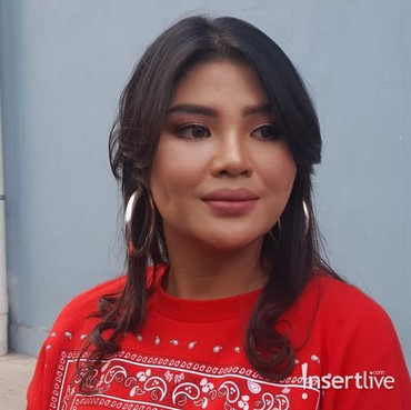 Keceplosan, Meldi Bilang Lesung Pipinya Palsu