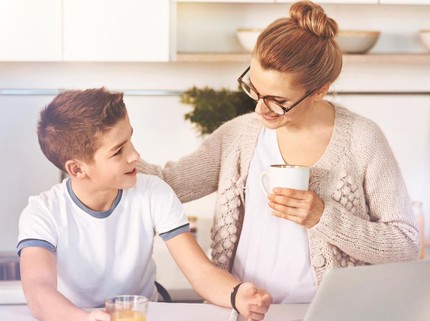 Ajari Anak Membalas Saat Dipukul Teman, Yes or No?