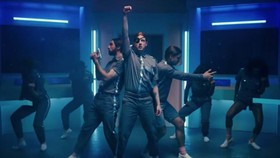 Dering Lirih 'False Alarm' dari Two Door Cinema Club