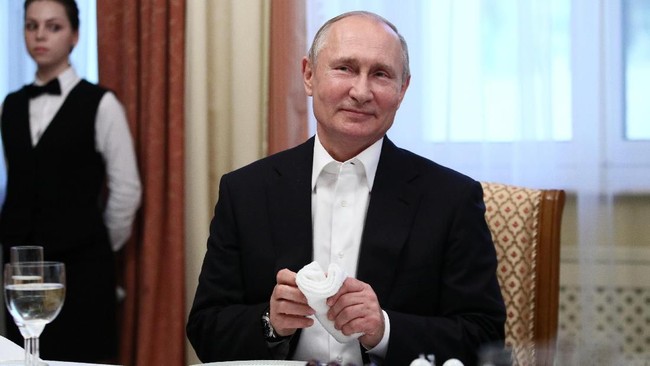 Pemerintah Rusia mengaku bahwa seorang pejabat Kremlin yang diduga mata-mata Amerika Serikat tidak memiliki akses langsung terhadap Presiden Vladimir Putin.