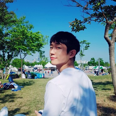 Jung Hae In Beli Gedung di Gangnam Seharga Rp52 Miliar