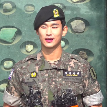 Kontrak Segera Habis, Kim Soo Hyun Berencana Buat Agensi Baru
