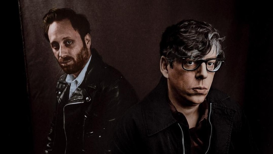 Lirik dari lagu The Black Keys yang berjudul Sit Around and Miss You.