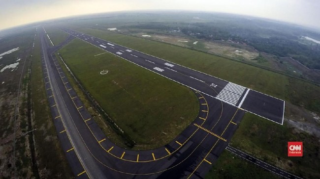 BNPB mengusulkan kepada Menko Polhukam Mahfud MD agar helikopter water bombing bisa parkir di Bandara Internasional Kertajati, Jawa Barat.