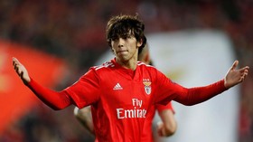 Wonderkid Portugal Joao Felix Resmi Gabung Atletico Madrid