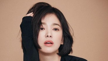 img-title Yang Dilakukan Song Hye Kyo Usai Dicerai Song Joong Ki