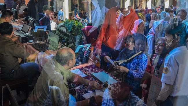 Sebanyak 4.791 siswa di Jawa Barat dibatalkan dalam proses penerimaan peserta didik baru (PPDB) 2023 karena curangi domisili.