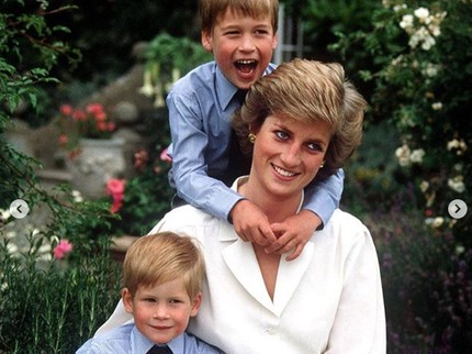 So Sweet, Pangeran William Unggah Foto Lama bersama Putri Diana