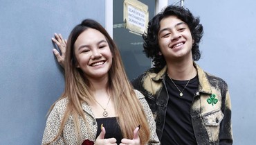img-title Unfollow Instagram Bastian Steel, Shafa Harris Bantah Putus Hubungan