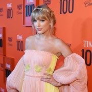 Elegan Bak Princess, Intip Gaya Taylor Swift yang Bisa Jadi Inspirasi Tampilan saat Rayakan Sweet Seventeen