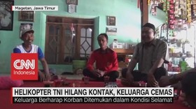 VIDEO: Helikopter TNI Hilang Kontak, Keluarga Cemas