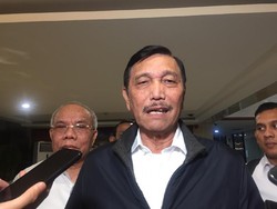 4 Titah Luhut Halau Corona di Tengah Libur Nataru
