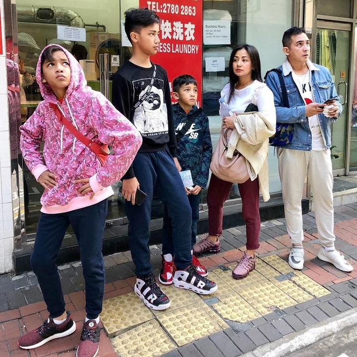 <p>Meski demikian, Amara dan Frans tetap bisa mempertahankan keharmonisan keluarga. (Foto: Instagram @amaranggana)</p>