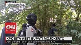 VIDEO: KPK Sita Aset Bupati Mojokerto