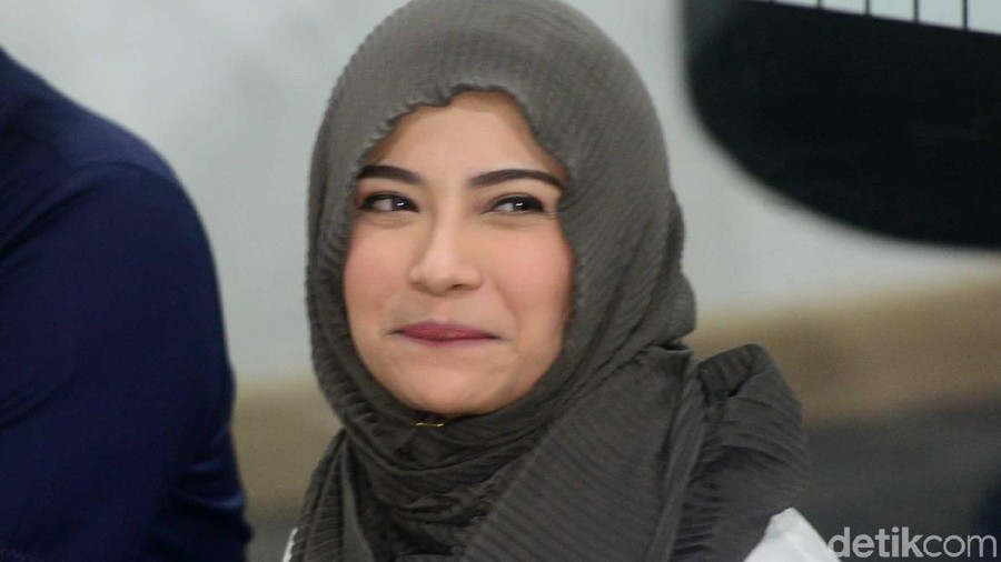 Vanessa Angel belakangan kerap menghadapi kasus hukum.