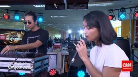 Music at Newsroom: Rayssa Dynta - 'Something About Us'