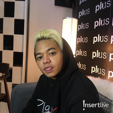 Reza Arap Pindah Agama hingga Nia Ramadhani Dioperasi