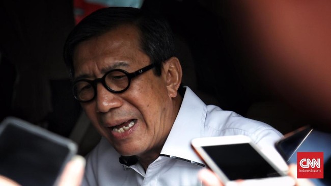 Menkumham Yasonna Laoly berkukuh merampungkan RKUHP bersama DPR RI bulan ini, meski ragam kritik terlontar dari masyarakat sipil.