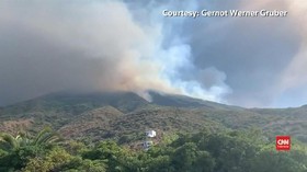 VIDEO: Gunung Meletus di Italia Tewaskan Turis