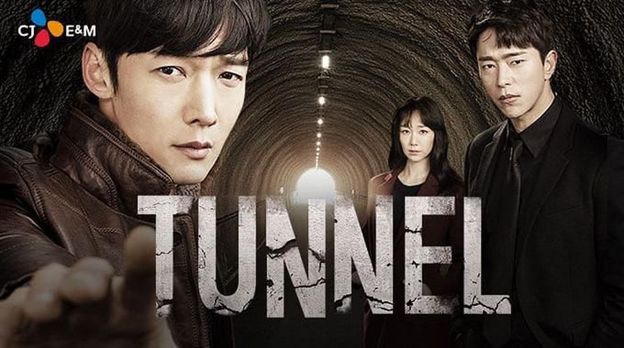 Tunnel Deretan drama Korea yang mengangkat tema thriller.