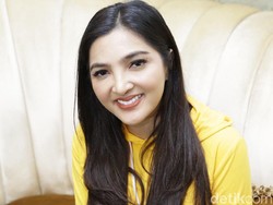 Ashanty Posting Foto Until Tomorrow, Netizen: Boneka Mampang