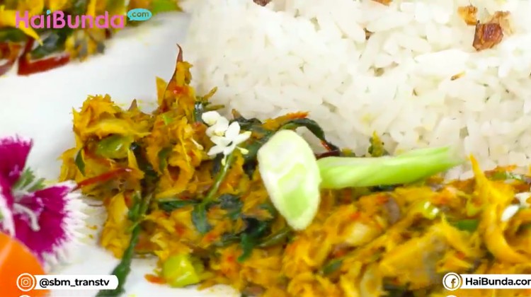 Tongkol pampis, salah satu kuliner khas Manado yang wajib dicoba nih. Masaknya simpel dan bahan-bahannya gampang dicari.