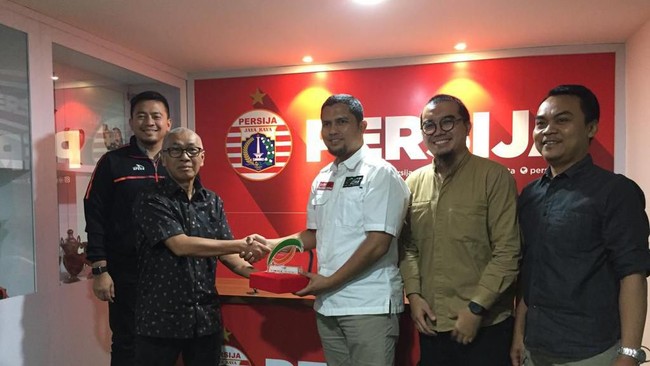 ACT mengajak Persija berkolaborasi dalam berbagai isu kemanusiaan termasuk dalam program kurban pada Iduladha 2019 ini.