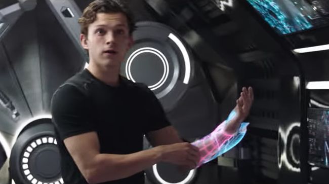 Setelah 'Spider-Man: Far From Home', Tom Holland sebagai Peter Parker harus bersiap menyambut berbagai kemungkinan di petualangan mendatang.