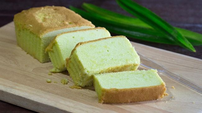 Kue pandan mendadak jadi sorotan. Penyebabnya adalah daftar kue CNN yang menyebut kue ini berasal dari Singapura.