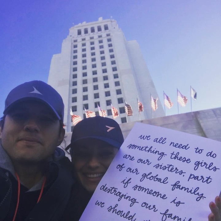 Menikah sejak 2015, Ashton Kutcher dan Mila Kunis telah memiliki dua anak, perempuan dan laki-laki. (Foto: Instagram @aplusk)