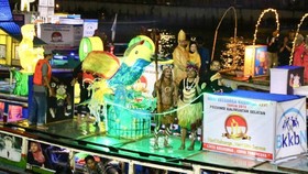 Parade Jukung Meriahkan Hari Keluarga Nasional di Kalimantan