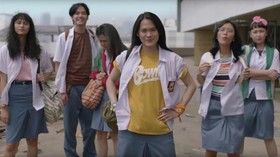 Bintang Film 'Bebas' Daur Ulang Lagu Iwa K