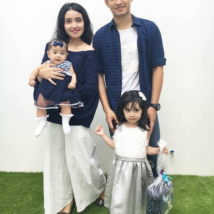 <p>Wajah mereka berempat mirip enggak sih? (Foto: Instagram @lianfirman)</p>