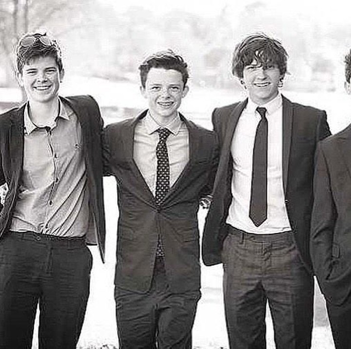 <p>Ini saat Holland bersaudara menghadiri pernikahan pamannya. Siapa yang paling ganteng ya? (Foto: Instagram @tomholland2013)</p>