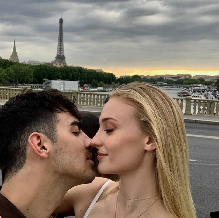 Sebelumnya mereka telah menikah di kapel kecil, di Las Vegas. (Foto: Instagram @joejonas)