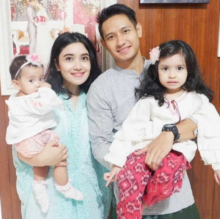<p>Dari pernikahannya, mereka dikaruniai dua orang putri yang diberi nama Mirielle dan Alodie. (Foto: Instagram @lianfirman)</p>