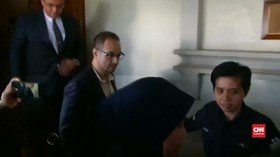 VIDEO: Anak Najib Razak Didakwa Kasus Pencucian Uang 1MDB