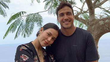 img-title Raisa Ungkap Alasan yang Bikin Pede Terima Ajakan Nikah Hamis Daud