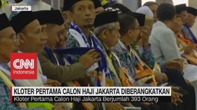 VIDEO: Calon Haji Termuda & Tertua di Kloter Pertama Jakarta