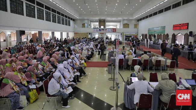 Agen Perjalanan Nilai Gratis PPN Tak Kurangi Biaya Haji Asosiasi perjalanan ibadah haji dan umrah menilai kebijakan gratis PPN jasa perjalanan ibadah keagamaan tak ampuh mengurangi beban biaya haji dan umrah.