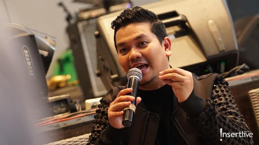 Indra Bekti dan Gautama merilis lagu berjudul Bacot.