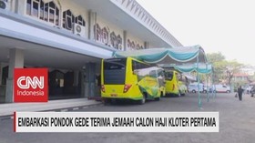 VIDEO: Embarkasi Pondok Gede Terima Jemaah Calhaj Kloter 1