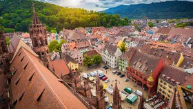 Berdamai dengan Musim Panas di Kota 'Black Forest'
