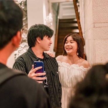 Lirik Lagu Sejauh Dua Benua - Arsy Widianto, Brisia Jodie