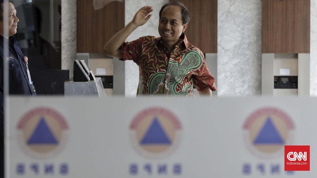 Pemakaman Sutopo Purwo Nugroho digelar ala militer, dengan peserta para pegawai negeri sipil Boyolali.