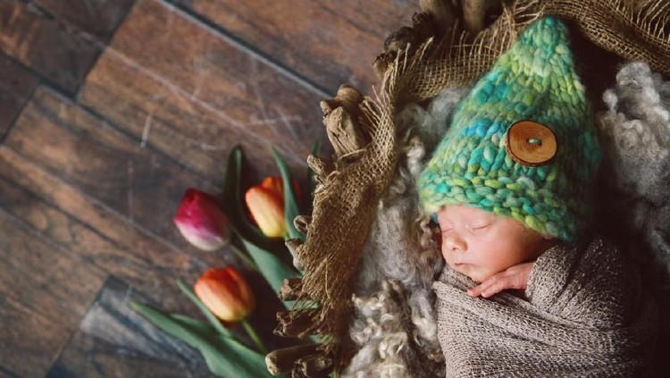 Ingin memberikan nama bayi laki-laki dengan makna pertanda baik? Intip deretan nama berikut ya, Bun.